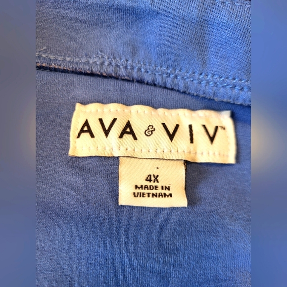 4 for $30 🌈 Ava & Viv hi low floral back short sleeve t-shirt size 4X - Picture 4 of 7